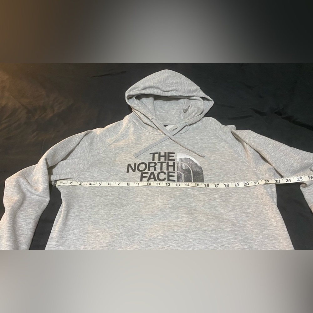XL Women’s North Face Gray Hoodie. Like New! Measurements in pictures! Perfect! - Picture 3 of 10